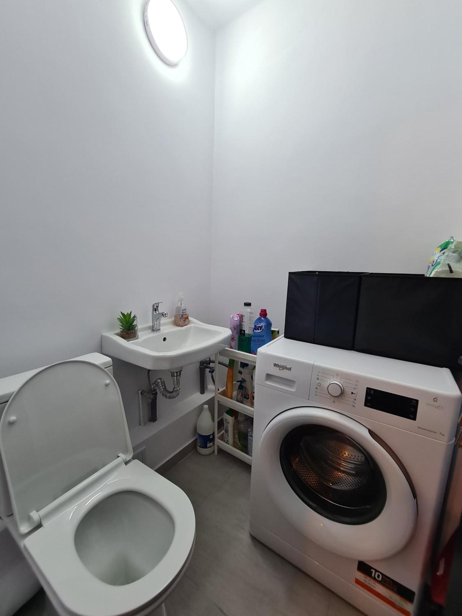 Apartment In Dristor Area 布加勒斯特 外观 照片